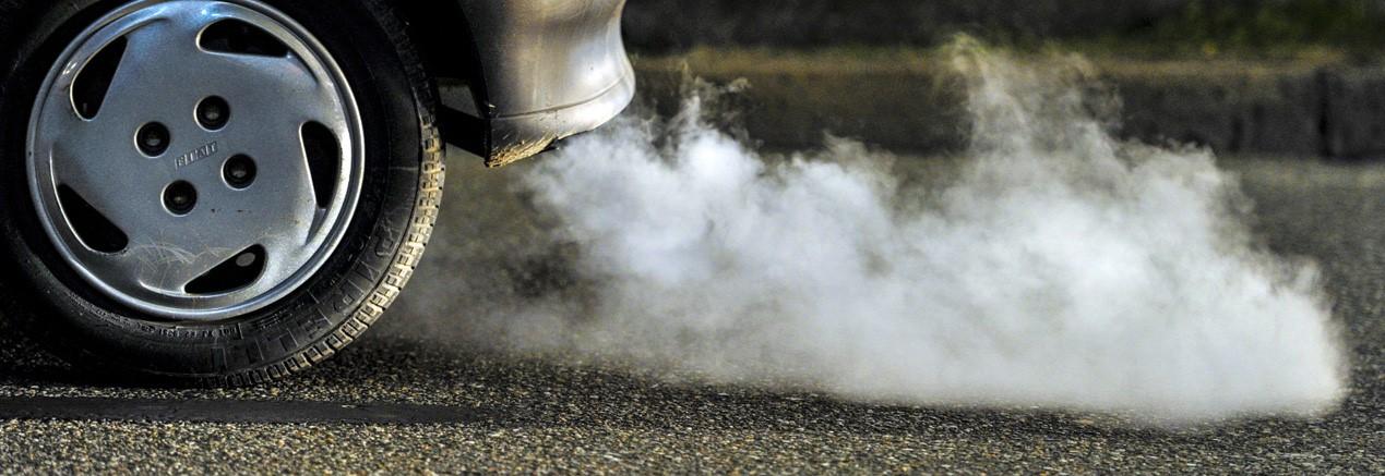 ¿Es la batería de un auto eléctrico más contaminante que el diésel?