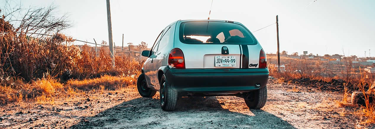 ¡Ayuda! Mi auto huele mal