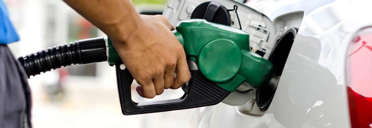 ¿Estaciones de servicio o cargar combustible en tu casa?